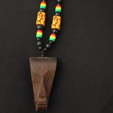 Afrikan mask wooden pendant necklace